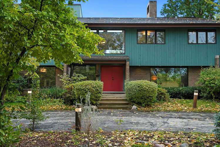 9646 Reding Circle Des Plaines, IL 60016
