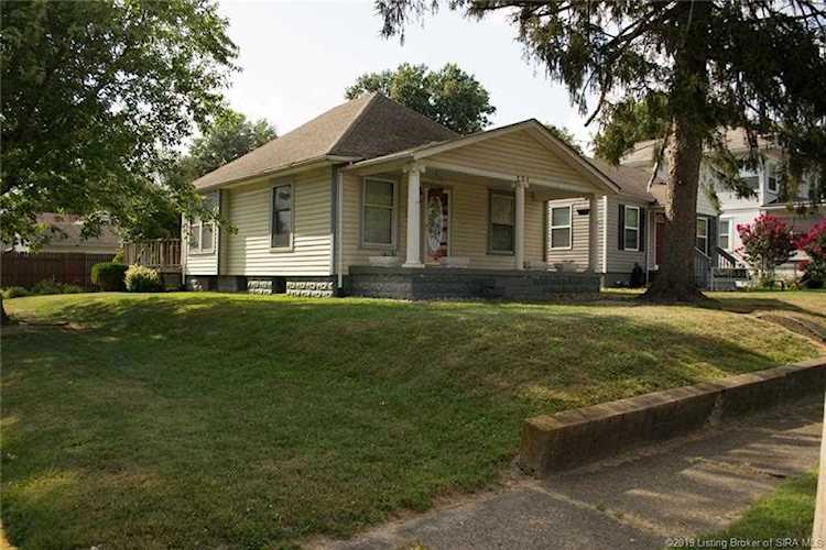 131 Sunset Avenue Clarksville, IN 47129 | MLS 201909940 Photo 1