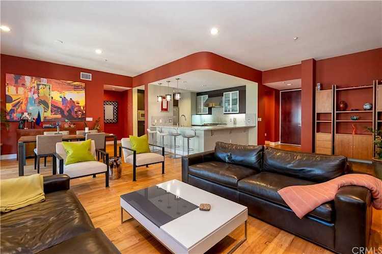 402 Rockefeller #408 Irvine, CA 92612
