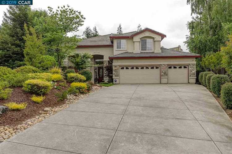 82 Bear Pl Clayton, CA 94517 | MLS 40865948 Photo 1