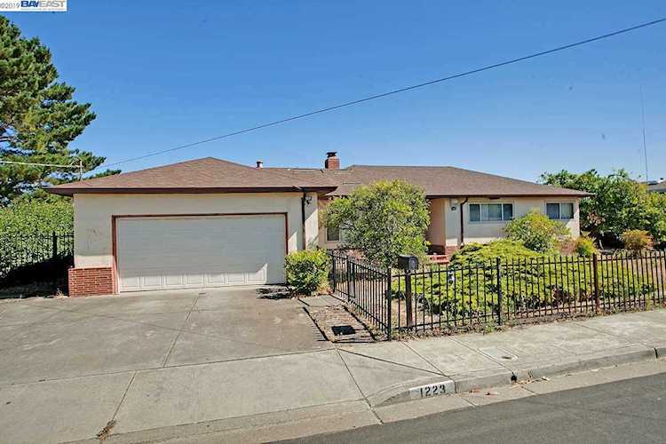 1223 Folsom Ave Hayward, CA 94544 | MLS 40875932 Photo 1