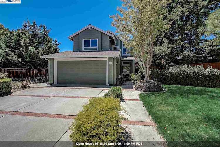 3919 Kral Pl Pleasanton, CA 94588 | MLS 40877512 Photo 1