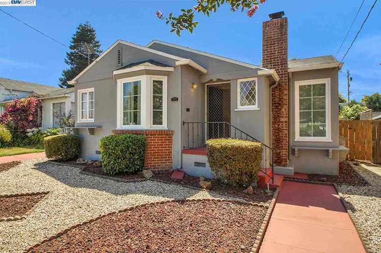 231 Farrelly Dr San Leandro, CA 94577 | MLS 40877557 Photo 1