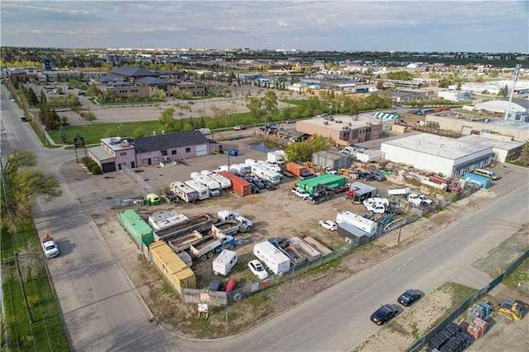 3710 2 Street NE Calgary, AB T2E 3H7
