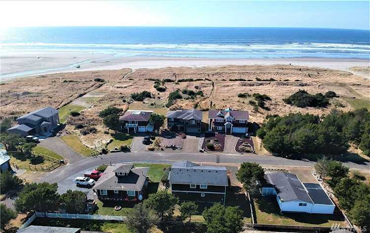 35210 F Place Ocean Park, WA 98640