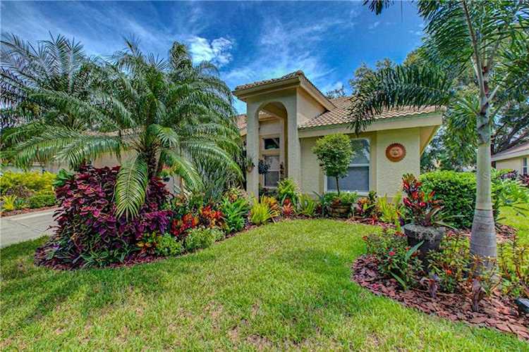 4435 S Ascot Circle Sarasota, FL 34235 | MLS A4443361 Photo 1