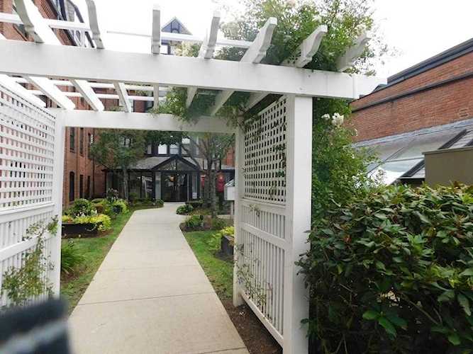 21 Linden #131 Quincy, MA 02170 | MLS 72546917 Photo 1