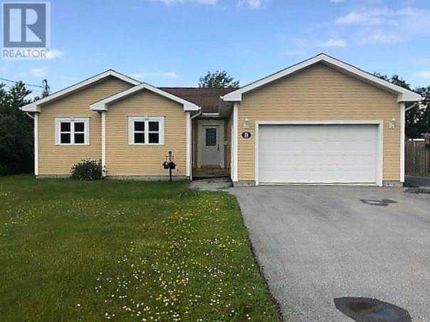 8 Antle Drive Pasadena, NL A0L1K0
