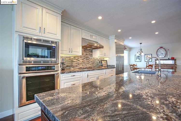 5618 Starfish Pl Discovery Bay, CA 94505 | MLS 40867364 Photo 1