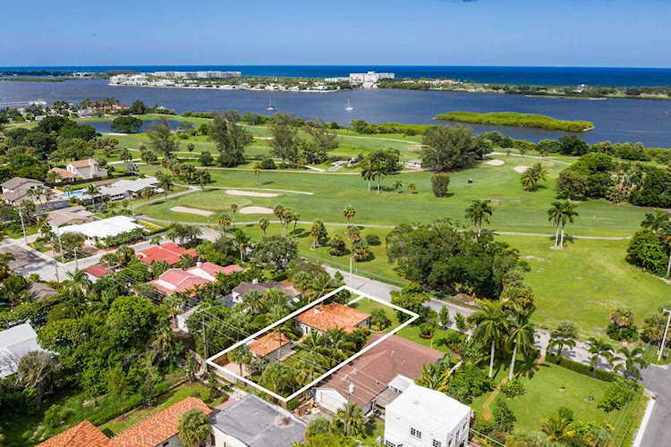 1215 N Lakeside Drive Lake Worth, FL 33460 | MLS RX-10553766 Photo 1