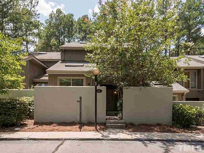 18 Dartford Court Chapel Hill, NC 27517 | MLS 2272666 Photo 1