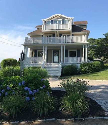 Hingham, 8 Merrill Street, MA, home for sale Photo 1