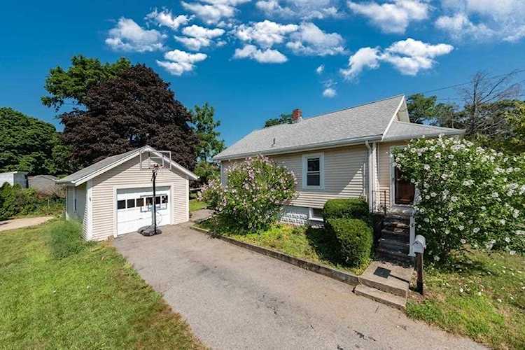 19 Pine Ridge Rd Weymouth, MA 02189 | MLS 72548987 Photo 1