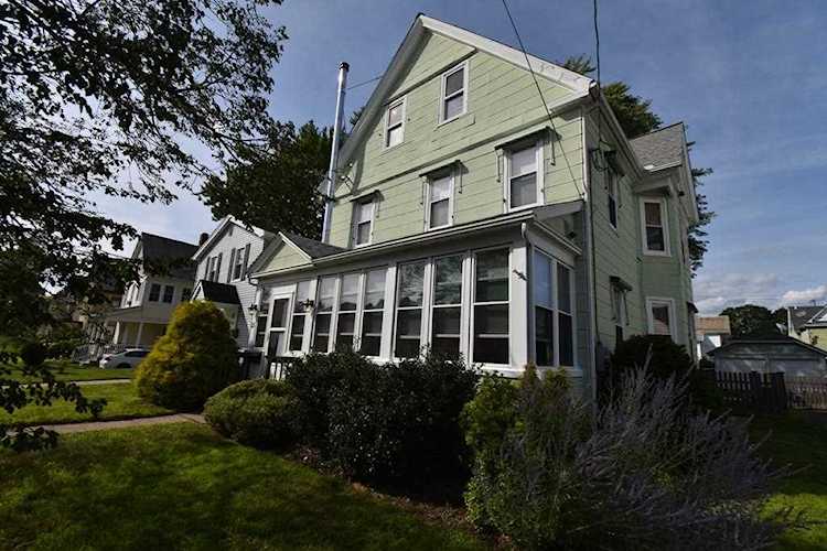 15 View Street Holyoke, MA 01040 | MLS 72549103 Photo 1
