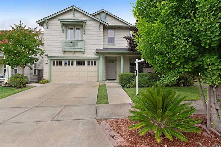 458 Hawk Drive Petaluma, CA 94954 | MLS 21917494 Photo 1