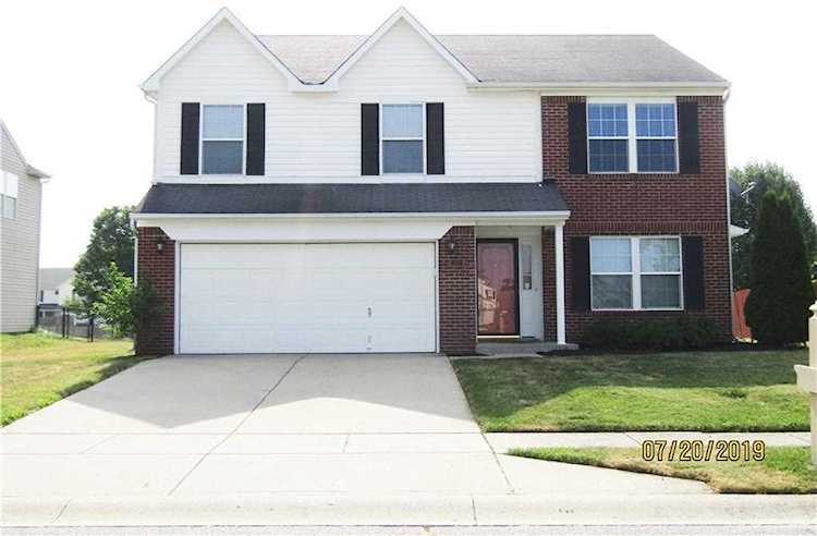 2403 Tobello Boulevard Avon, IN 46234 | MLS 21656323 Photo 1
