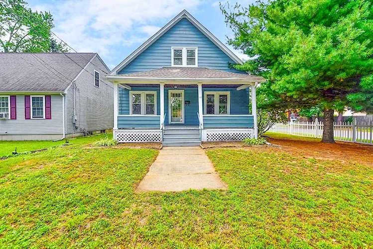 Pine Pt Bstn Rd Springfield, 108 Warrenton St, MA, home for sale Photo 1