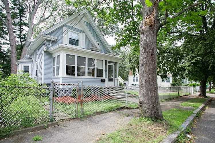 Montclair Quincy, 15 Montclair Ave, MA, home for sale Photo 1