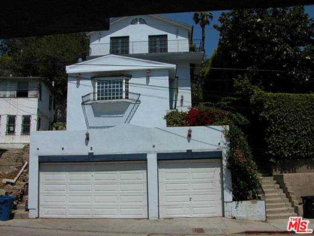 2482 Cheremoya Avenue Los Angeles, CA 90068
