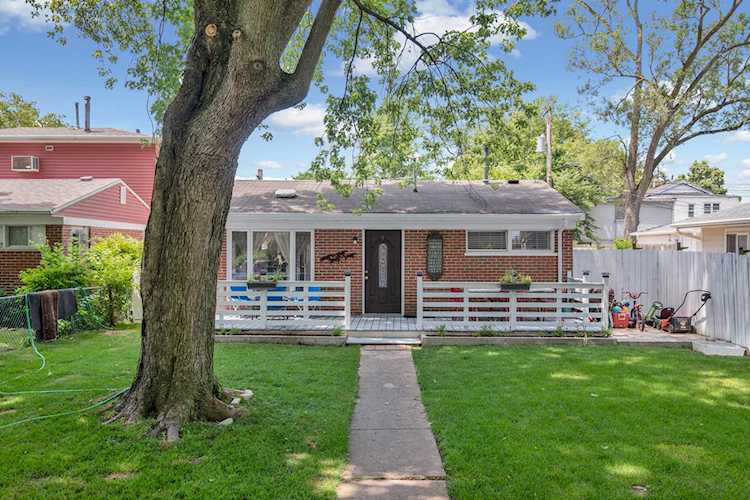 1824 Grey Ave, Evanston, IL, 60201 located in the Photo 1