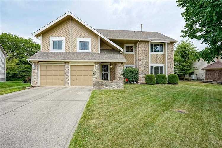 9842 Beam Ridge Drive Indianapolis, IN 46256 | MLS 21661591 Photo 1