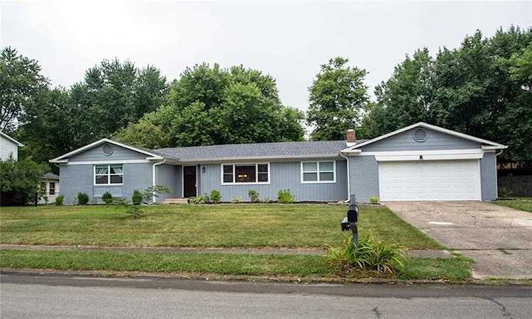 6620 Hazelwood Avenue Indianapolis, IN 46260 | MLS 21661834 Photo 1