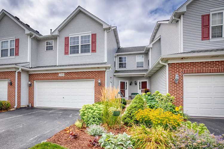 216 Ridge Rd, North Aurora, IL, 60542 located in the Fairway View Photo 1