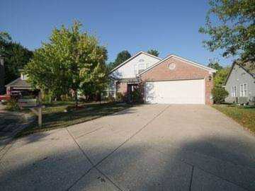 6479 Hunters Green Lane Indianapolis, IN 46278 | MLS 21661833 Photo 1