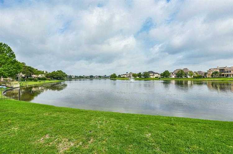 3935 Abbeywood Dr Pearland, TX 77584