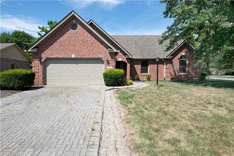 6012 Quail Creek Boulevard Indianapolis, IN 46237 | MLS 21661791 Photo 1