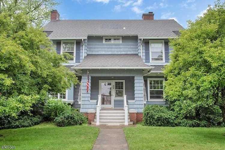 83 Maple St Summit, NJ 07901