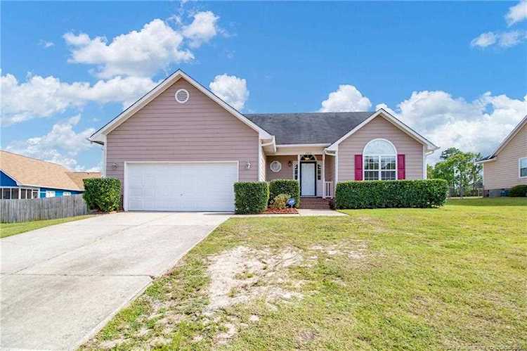 144 Fallingleaf Dr Raeford, NC 28376 | MLS 613521 Photo 1