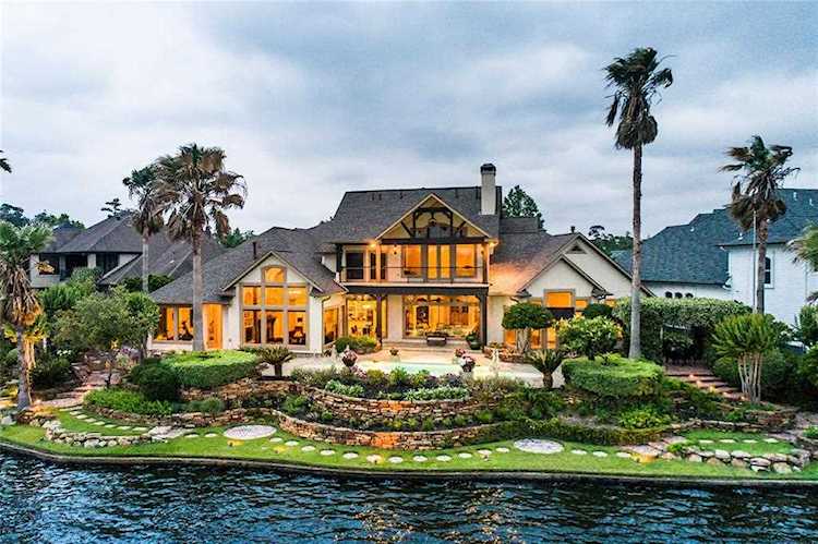 7 Destiny Cove The Woodlands, TX 77381