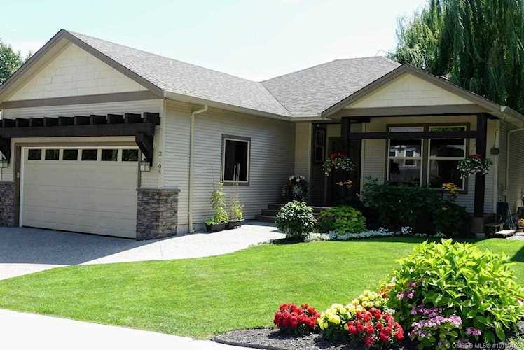 2105 Shelby Crescent West Kelowna, BC V4T3B1