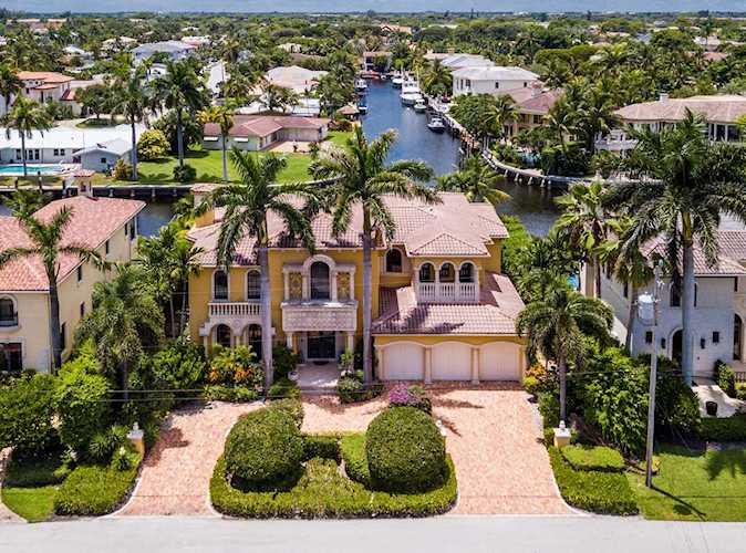 7241 NE 8Th Drive Boca Raton, FL 33487