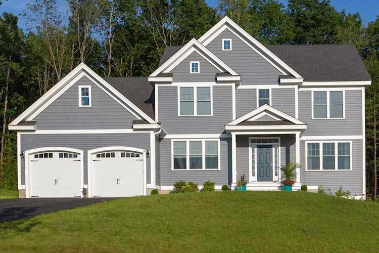 40 Scenic Dr Manchester, NH 03104 | MLS 4763516 Photo 1