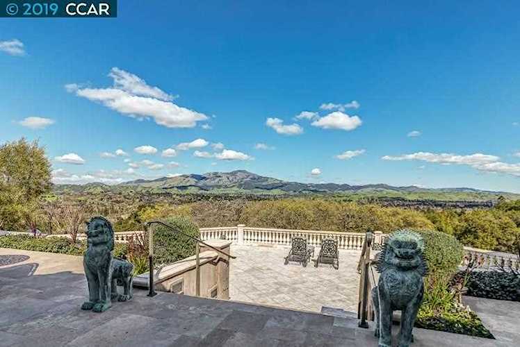491 Montcrest Place Danville, CA 94526 | MLS 40860453 Photo 1