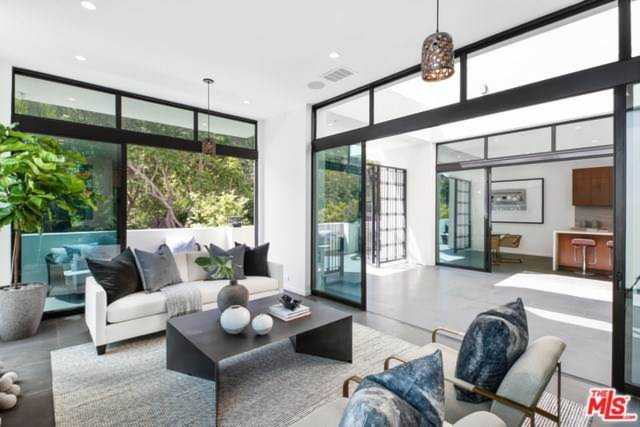 640 E Channel Road Santa Monica, CA 90402 | MLS 19500108 Photo 1