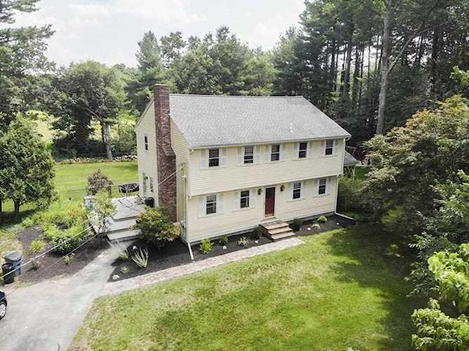 7 Deana Ln Chelmsford, MA 01824 | MLS 72550219 Photo 1