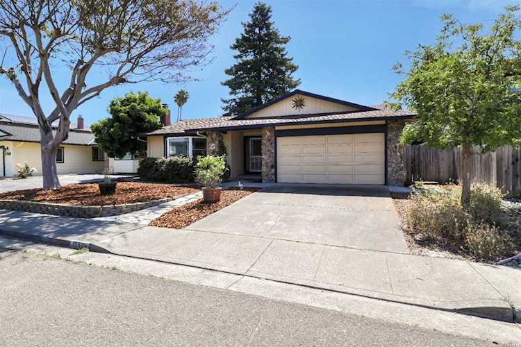 1560 Trellis Lane Petaluma, CA 94954 | MLS 21916995 Photo 1