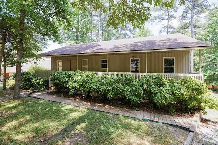 1393 Pennsylvania Ave Sanford, NC 27332 | MLS 604744 Photo 1