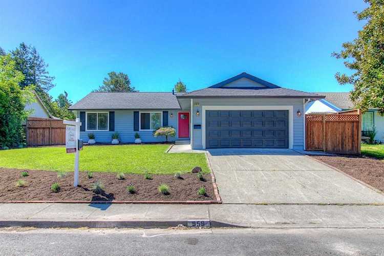 959 Ellen Court Rohnert Park, CA 94928 | MLS 21910421 Photo 1