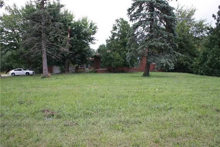3204 E Main Street Plainfield, IN 46168 | MLS 21662092 Photo 1