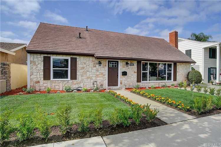 2710 E Adams Avenue Orange, CA 92867 | MLS PW19197413 Photo 1