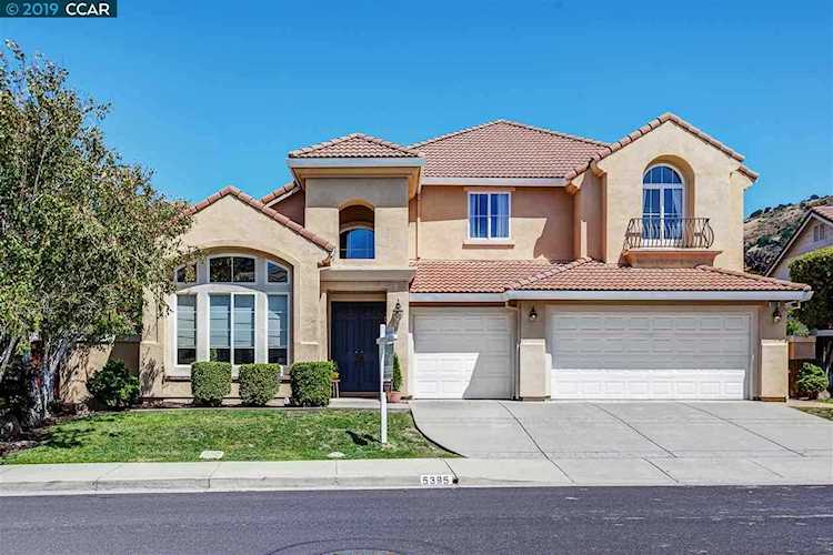5395 Fernbank Dr Concord, CA 94521 | MLS 40877831 Photo 1