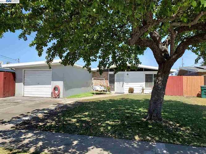27528 Capri Ave. Hayward, CA 94545 | MLS 40875233 Photo 1