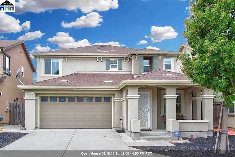1711 Martin Dr Richmond, CA 94801 | MLS 40877496 Photo 1