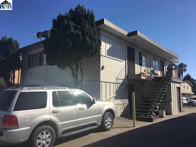 27061 Tyrrell Ave. Hayward, CA 94544 | MLS 40877329 Photo 1