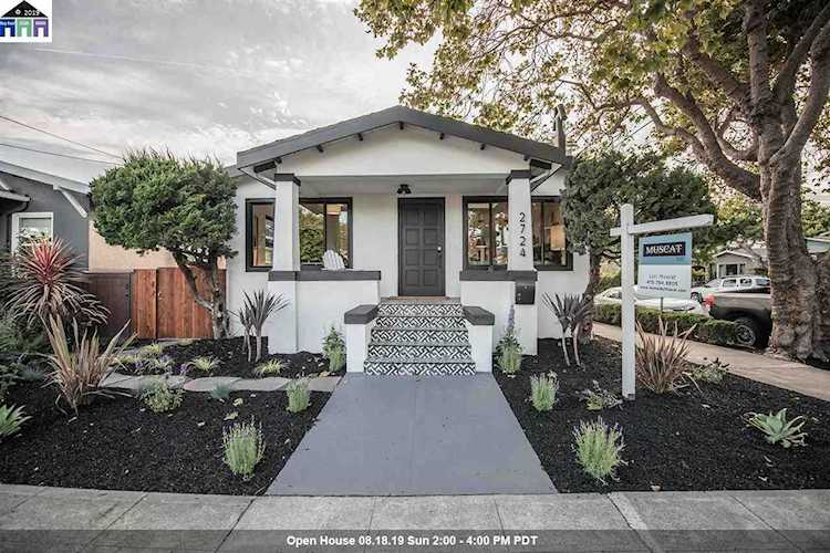 2724 Dohr Berkeley, CA 94702 | MLS 40877312 Photo 1