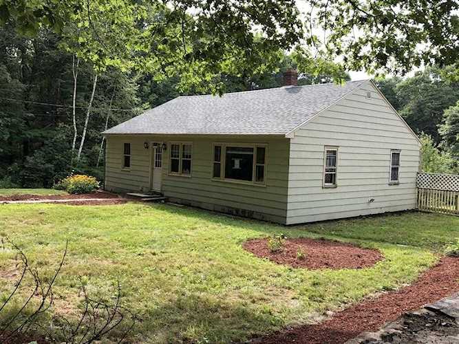 41 Brookfield Road North Brookfield, MA 01535 | MLS 72551575 Photo 1